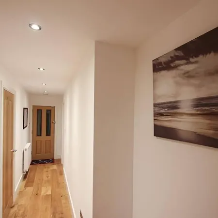 Daire Stylish 2 Bedroom Self-contained In The Heart Of Clifton Village Bristol
